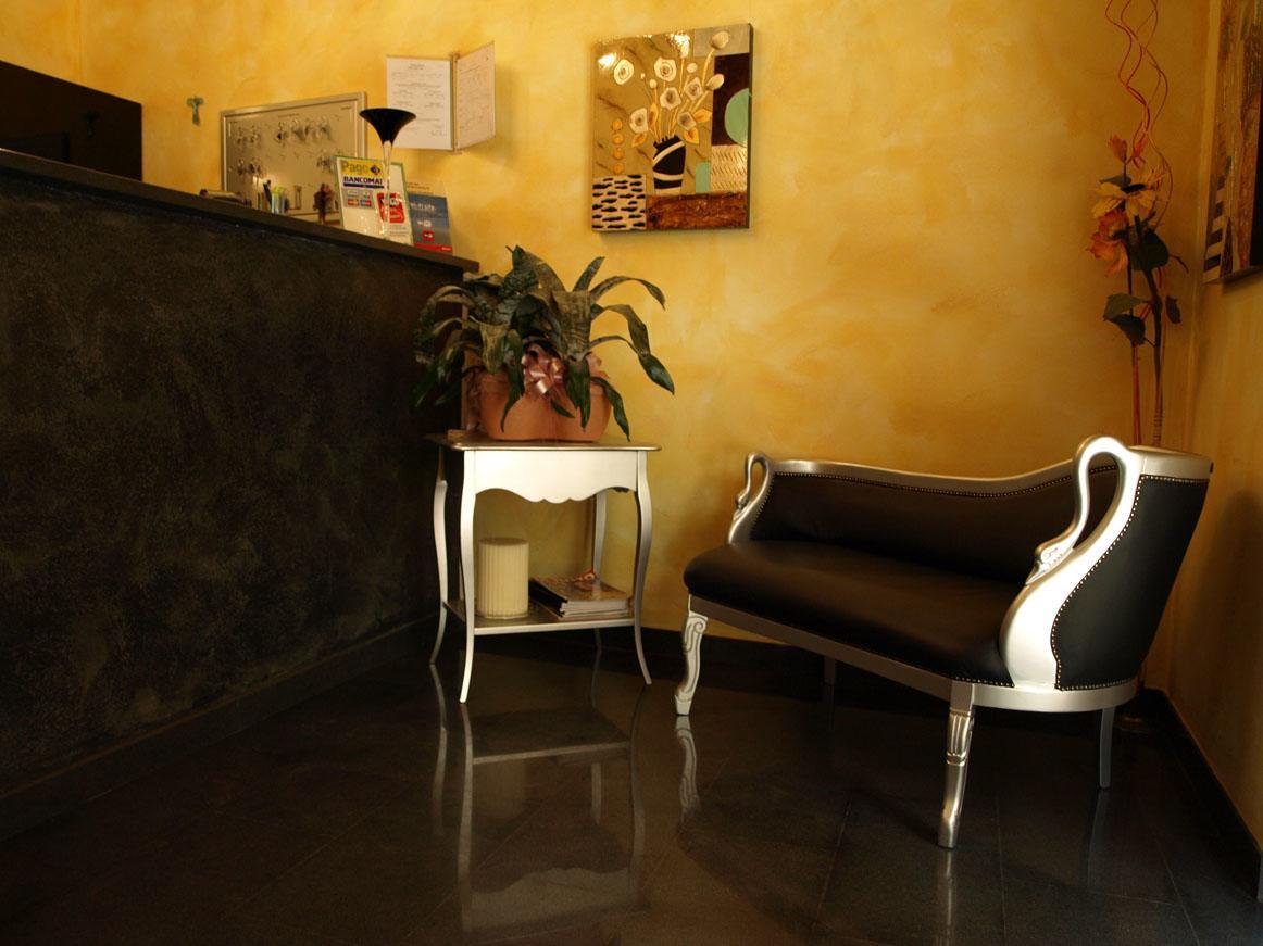 Hotel Karol Μόνζα Εξωτερικό φωτογραφία