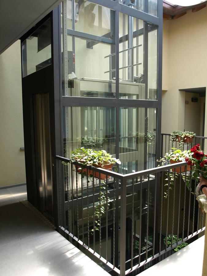 Hotel Karol Μόνζα Εξωτερικό φωτογραφία