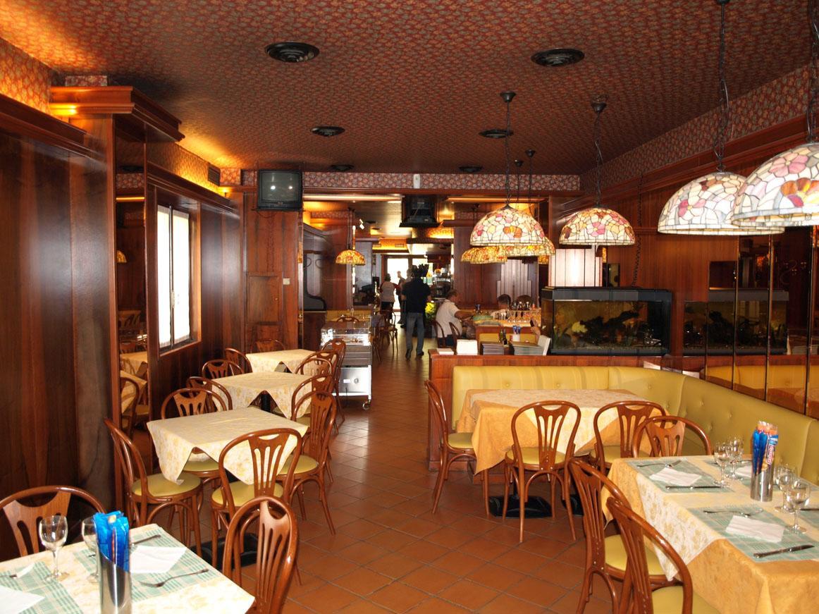 Hotel Karol Μόνζα Εξωτερικό φωτογραφία