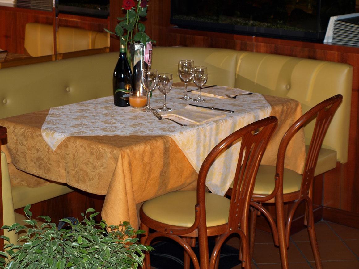 Hotel Karol Μόνζα Εξωτερικό φωτογραφία